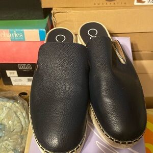 Slides, preowned, Calvin Klein, size 7 navy blue.